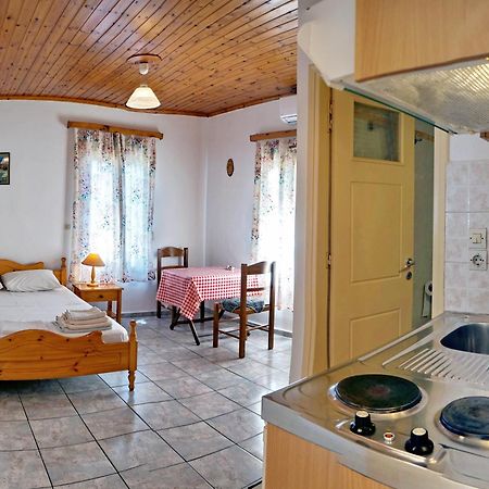 Angelos Rooms Mytilene Bagian luar foto