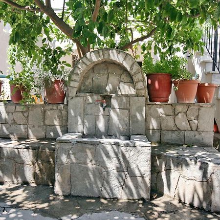 Angelos Rooms Mytilene Bagian luar foto