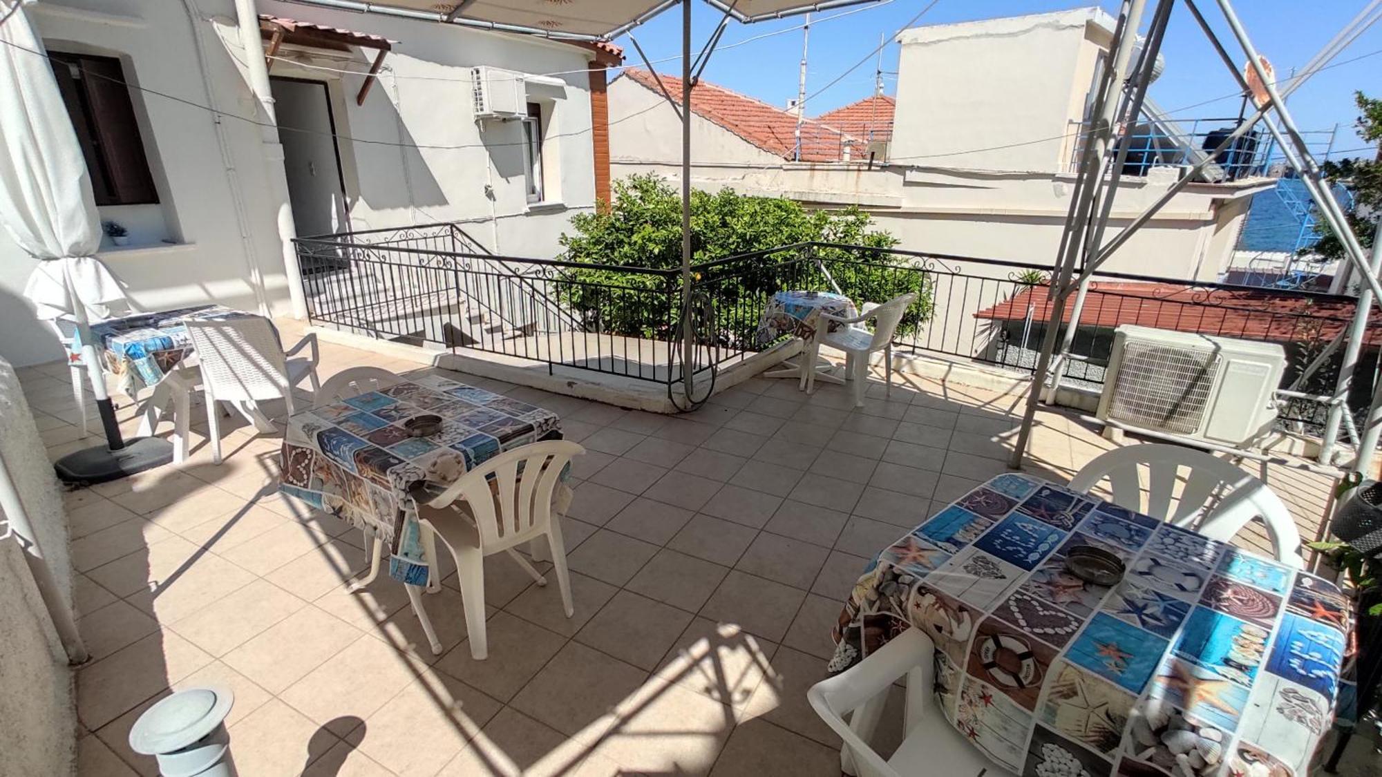 Angelos Rooms Mytilene Bagian luar foto