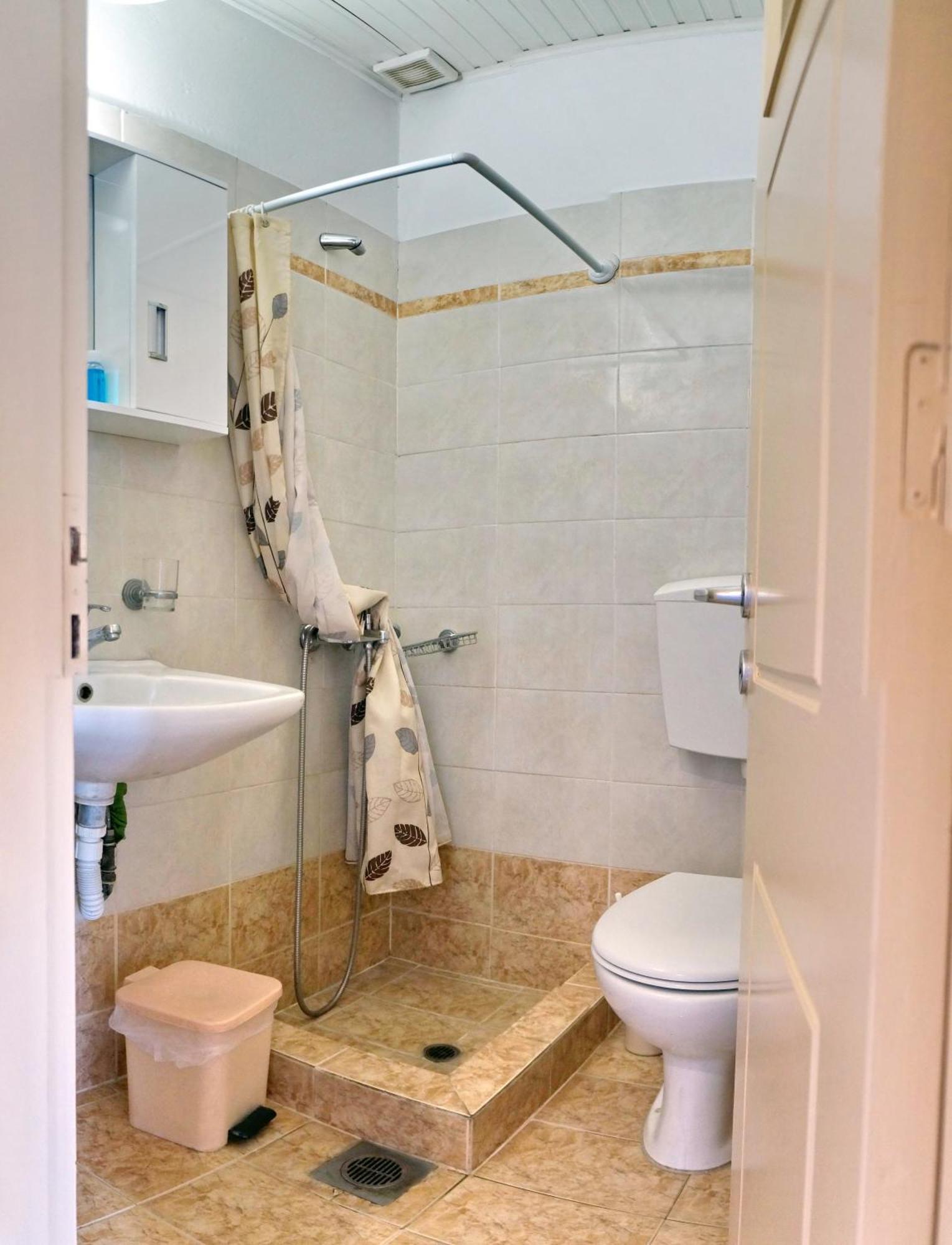 Angelos Rooms Mytilene Bagian luar foto