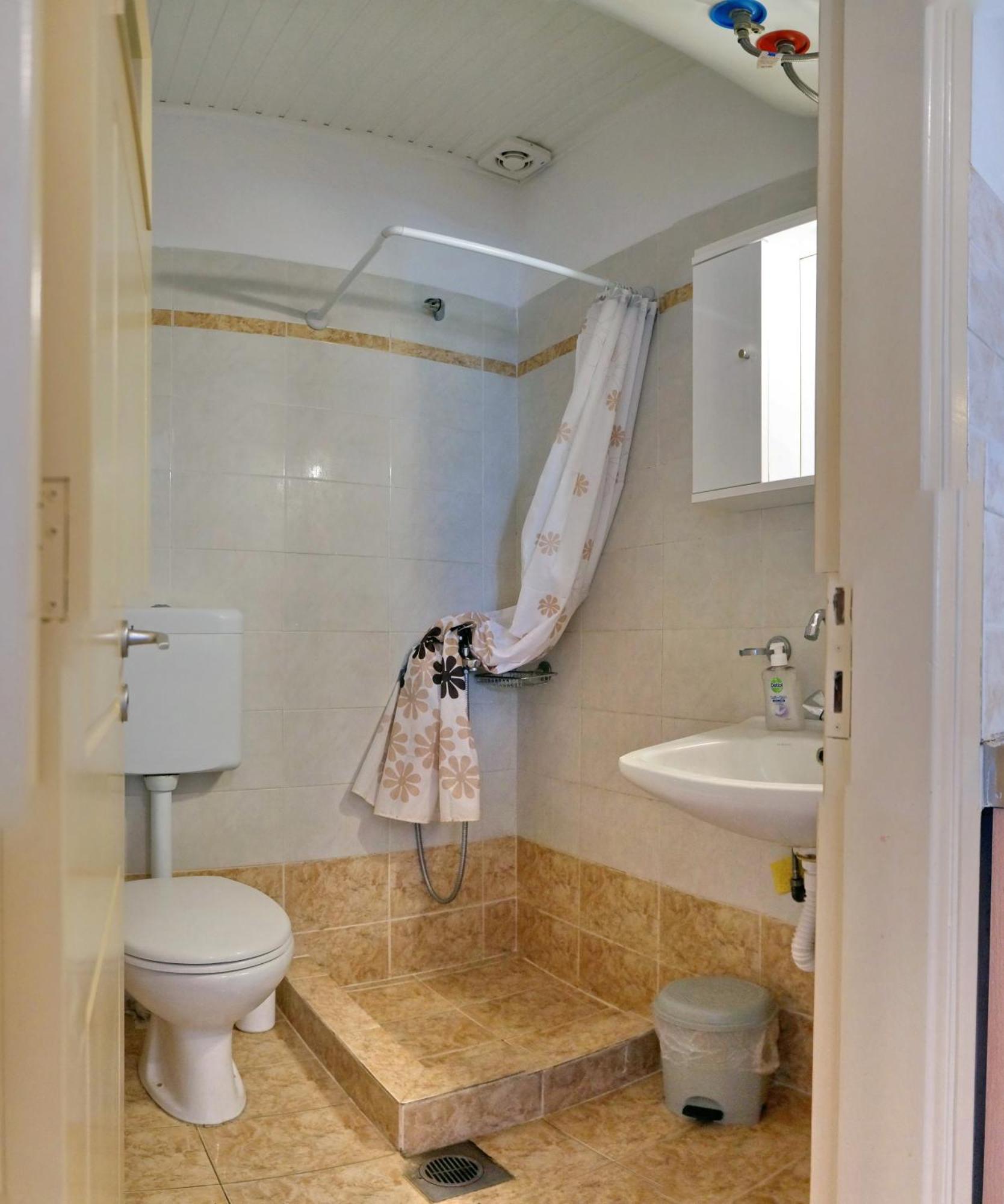 Angelos Rooms Mytilene Bagian luar foto
