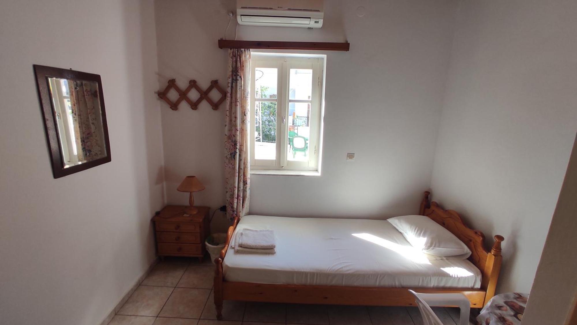 Angelos Rooms Mytilene Bagian luar foto