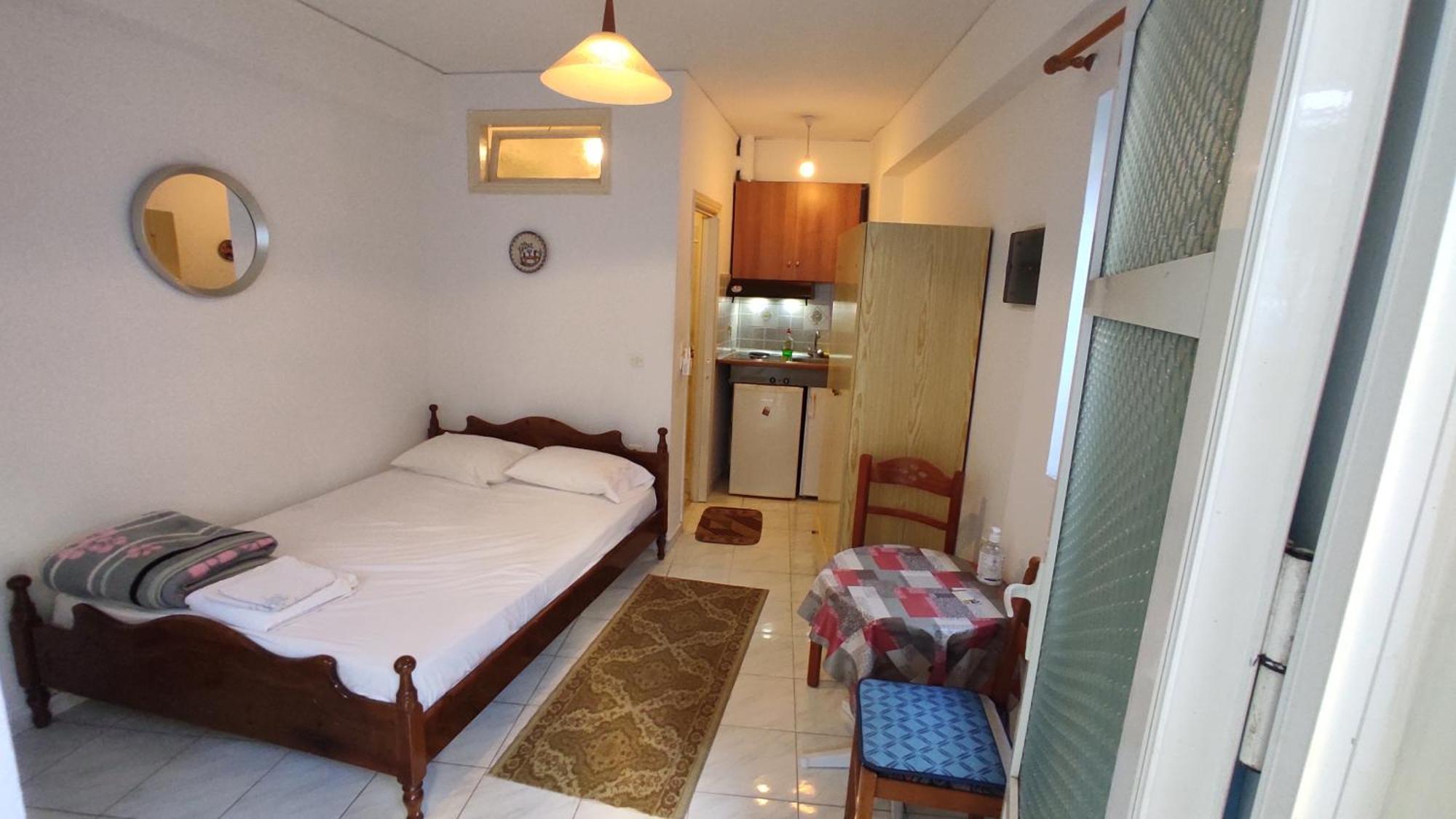 Angelos Rooms Mytilene Bagian luar foto